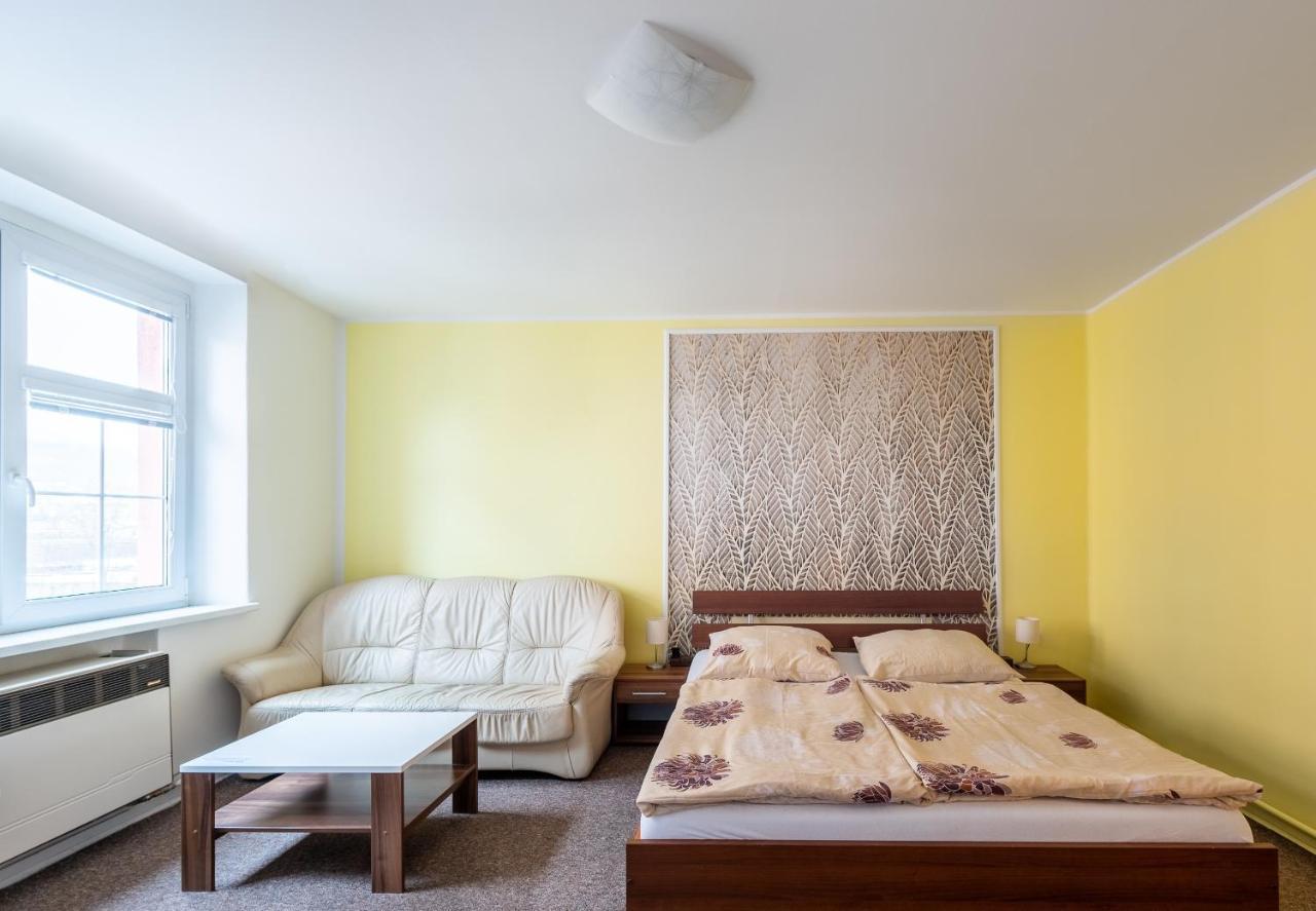 Lena Apartment Дечин Екстер'єр фото